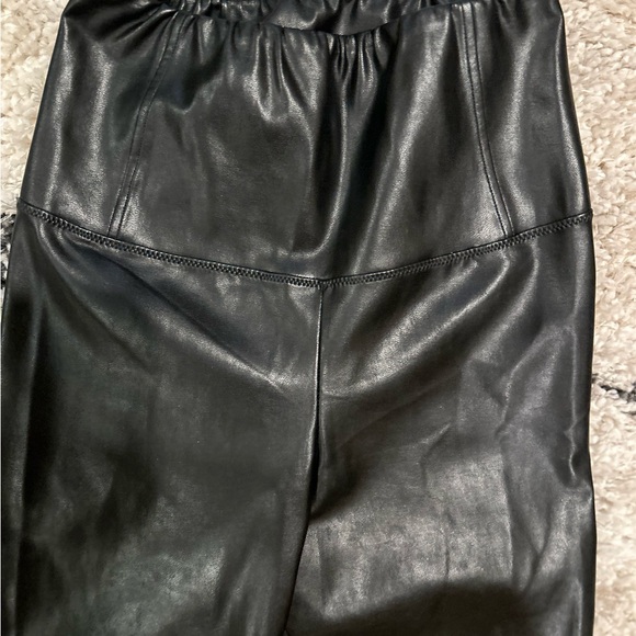 Wilfred Free Aritzia Daria Faux Leather Leggings Pants Vegan Black - Picture 7 of 8